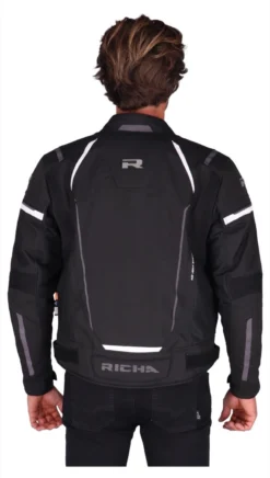 Richa Airstream 3 Motorjas 11 Richa Airstream 3 Motorjas -MKC Moto Verkoopwinkel 024718 120 5 Richa Airstream 3 Jacket 9