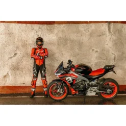 Richa Stradale GP 1-delige Racepak 8 Richa Stradale GP 1-delige Racepak -MKC Moto Verkoopwinkel 029353 330 4 Richa Stradale GP 1 Piece Leather Suit