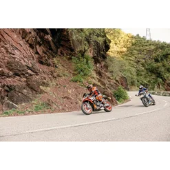 Richa Stradale GP 1-delige Racepak 9 Richa Stradale GP 1-delige Racepak -MKC Moto Verkoopwinkel 029353 330 5 Richa Stradale GP 1 Piece Leather Suit